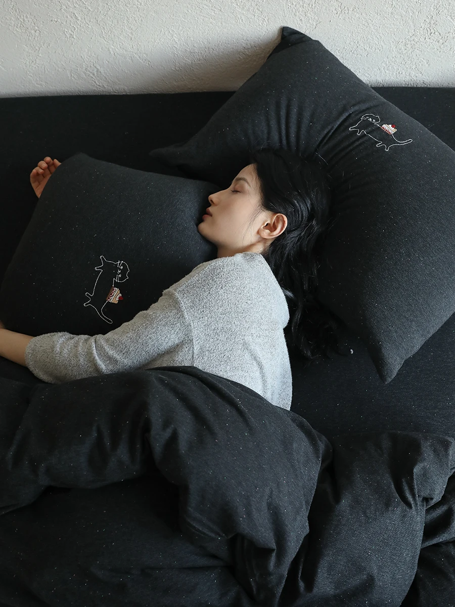 布団カバー 毛布をどう選ぶ？「見た目」と「機能」のバランスが鍵になる