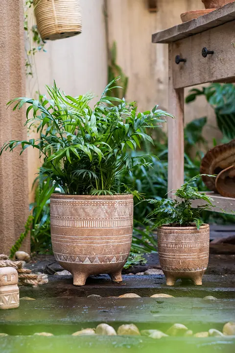 赤土製の花盆【ビンテージデザイン・多肉植物用・通気性あり】