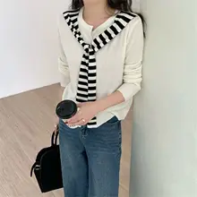米色ストライプの長袖ニットカーディガン【カジュアル・秋・小柄向け・フィット】