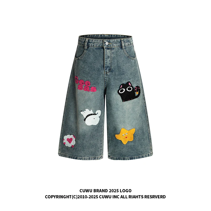 刺繍デニムショートパンツ：カジュアルな夏のスタイルを実現するユニセックスデザイン