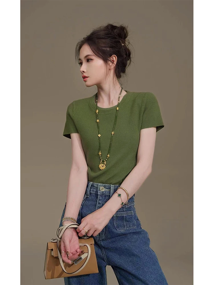 ショートスリーブTシャツを選ぶときに迷うのは、本当に「どんなTシャツがいいの？」なのか？