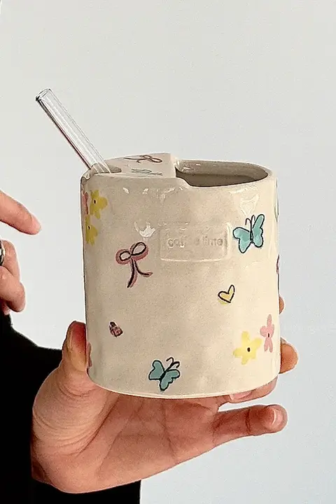 蝶結びデザインの陶器製ハンドカップ【夏用・水・茶・コーヒー・ジュース用】