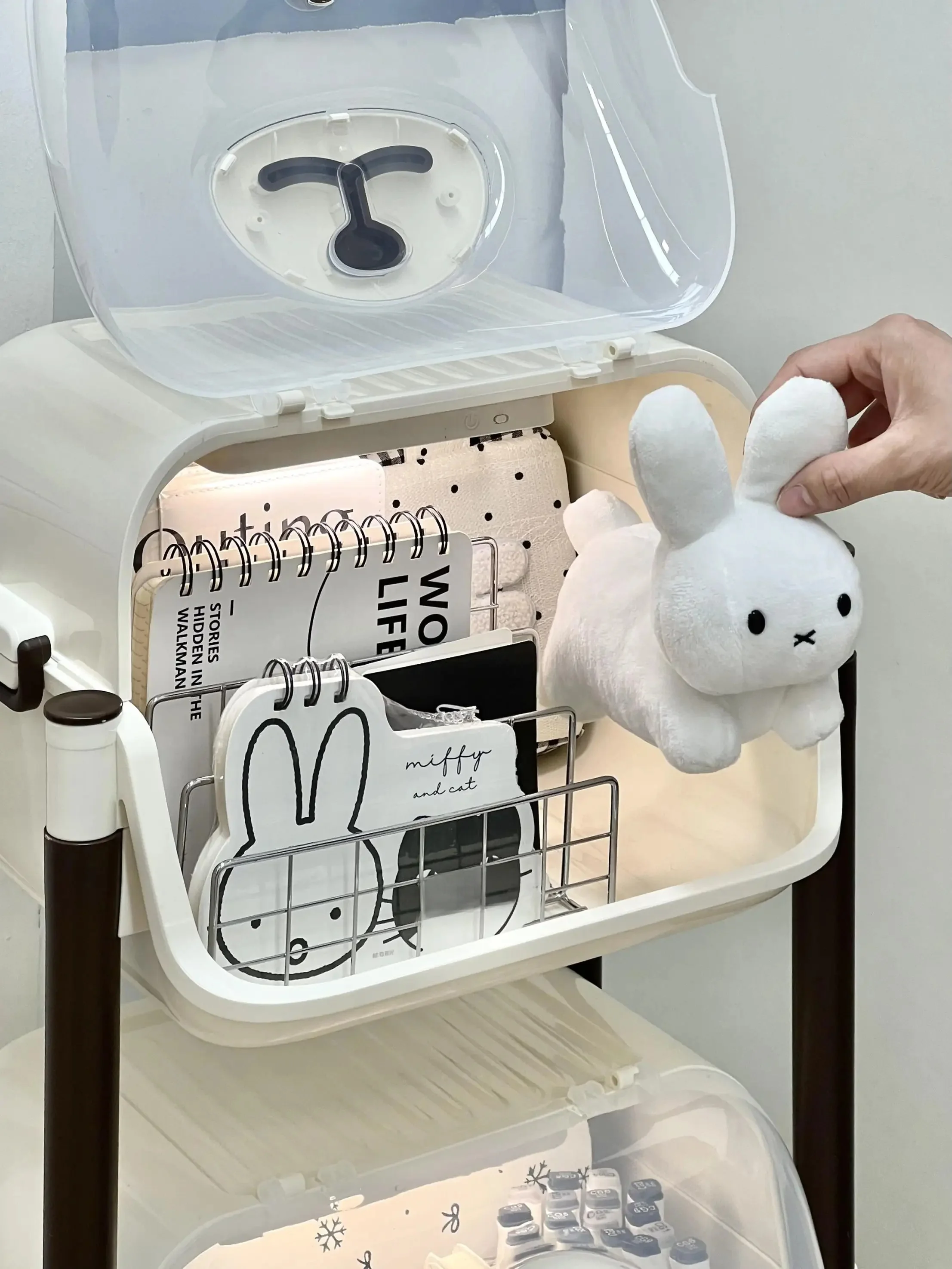 多層可動式収納ラック：子供部屋に最適な家庭用収納の実用性と設計原理
