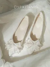 尖ったトゥの太ヒールパンプス【リボンデザイン・ドレスやチーパオに最適】