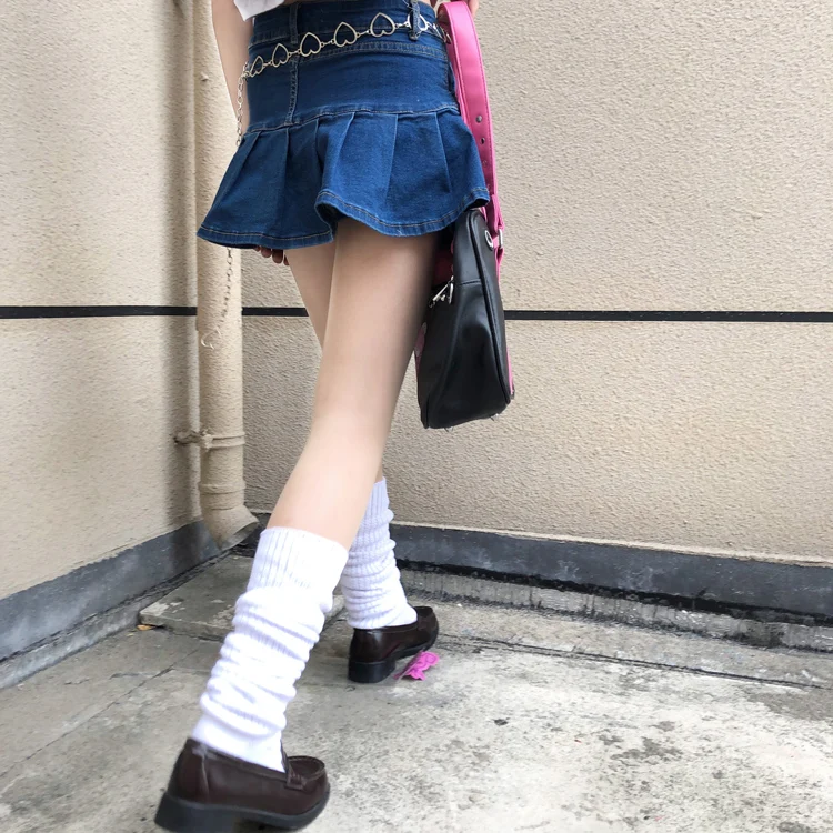 高校生の通学スタイルに欠かせない「フリルソックス」は、どう選ぶ？