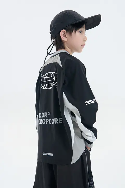 男の子用長袖Tシャツ【反射素材・通気性・アウトドア・春用】