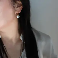 S925純銀製 天然バロックパールイヤリング【軽やかな高級感・耳掛けタイプ】