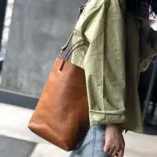 革製トートバッグ【シンプル・手提げ・ショルダー兼用・バケツ型】