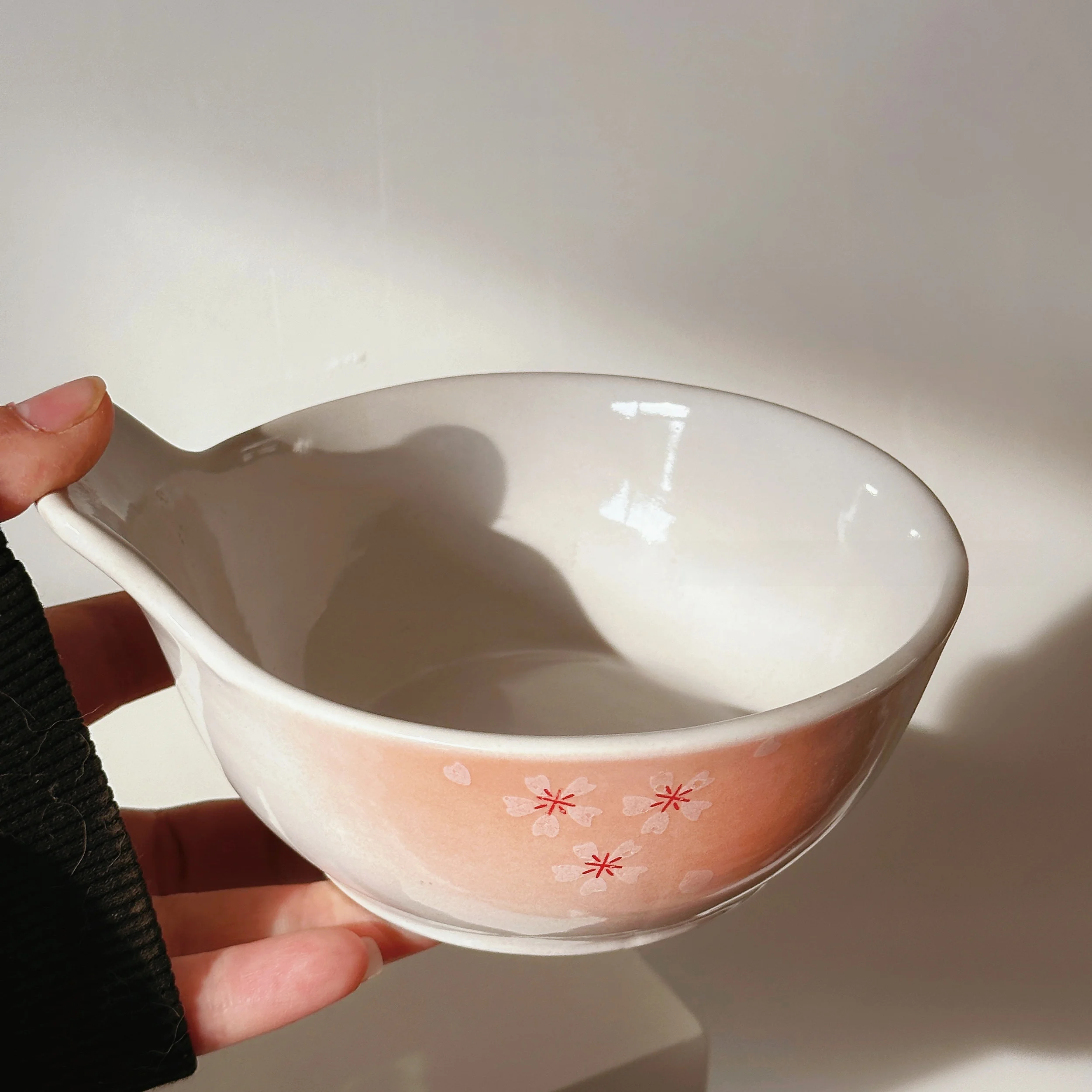 すくいやすい食器を選ぶべき理由は？その中で最も心地よいのはどんなもの？