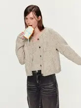 カラードットニットカーディガン＆キャミソール【ウール混・短め・優しい雰囲気】（セットアップ対応）