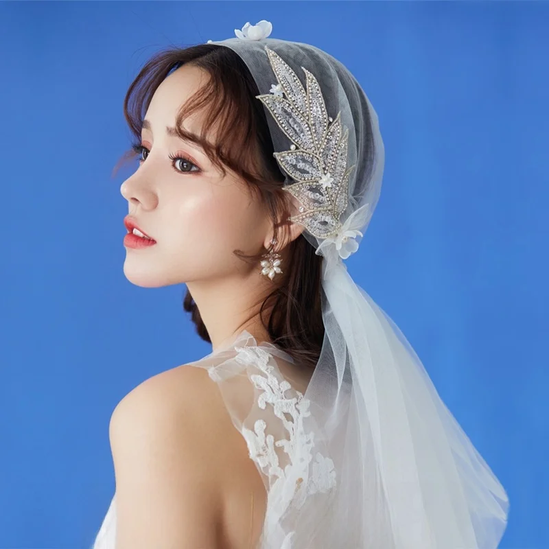 ウエディングヘッドドレスは、どんなデザインが今人気？