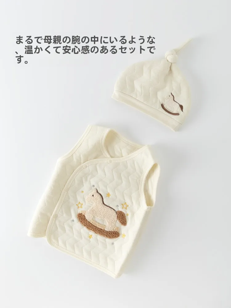 新生児用保温ベスト：春秋対応の中綿入りノースリーブが実際の外出でどう活用されるか