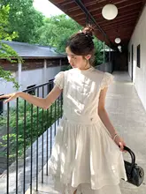 パンデラの願い！甘美なパフスリーブワンピース【女性用・白・スリムフィット】