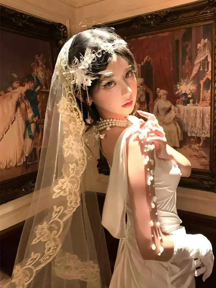 白色レースのロリータウェディングベール【花嫁用・撮影小物・ビンテージスタイル】