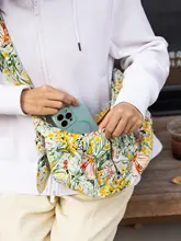 大容量のシンプルショルダーバッグ【カジュアル・軽やかなデザイン】