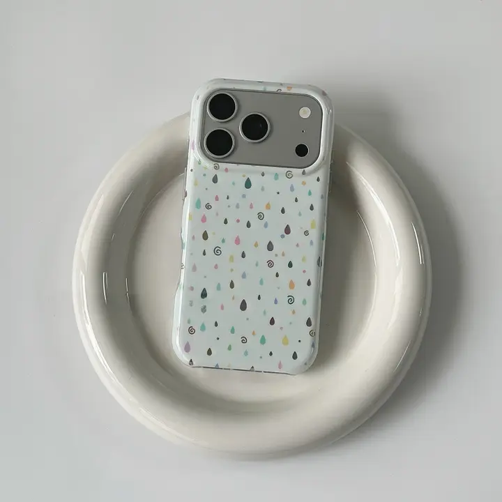 夏にぴったりなカラフル雨滴デザインのiPhoneケース【可愛い・衝撃吸収・Apple対応】