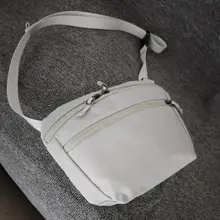 Mantis 2L斜め掛けバッグ【多機能・男女兼用・アウトドア・旅行用・スマホポケット付き】