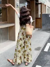魅力的な油絵プリントのサロペットパンツ【春夏用・カジュアル・おしゃれ】（セットアップ対応）