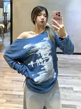 レトロプリントオフショルダーニットトップス【秋用・フィット・長袖】