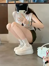 スタイリッシュなデザイン！厚底のレースアップ通気性カジュアルスニーカー【丸いトゥ】（セットアップ対応）