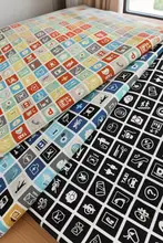 手作り用コットン生地【カートゥーンデザイン・ブロックパターン】