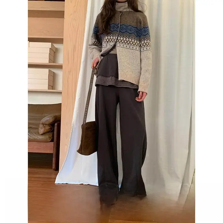 デザイン性のあるチェック柄のバナナパンツ【ウエストゴム・秋用・カジュアル】