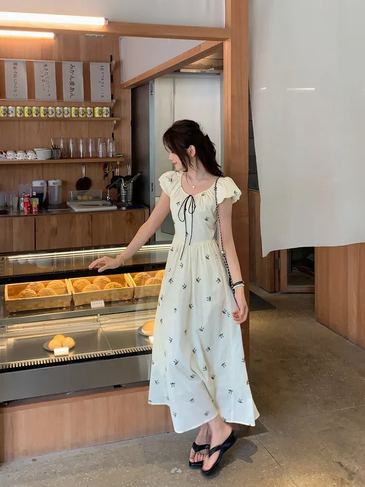 夏の小柄向けデザイン長袖ワンピース：ぽっちゃり150センチ低身長女子のカジュアルコーデに最適