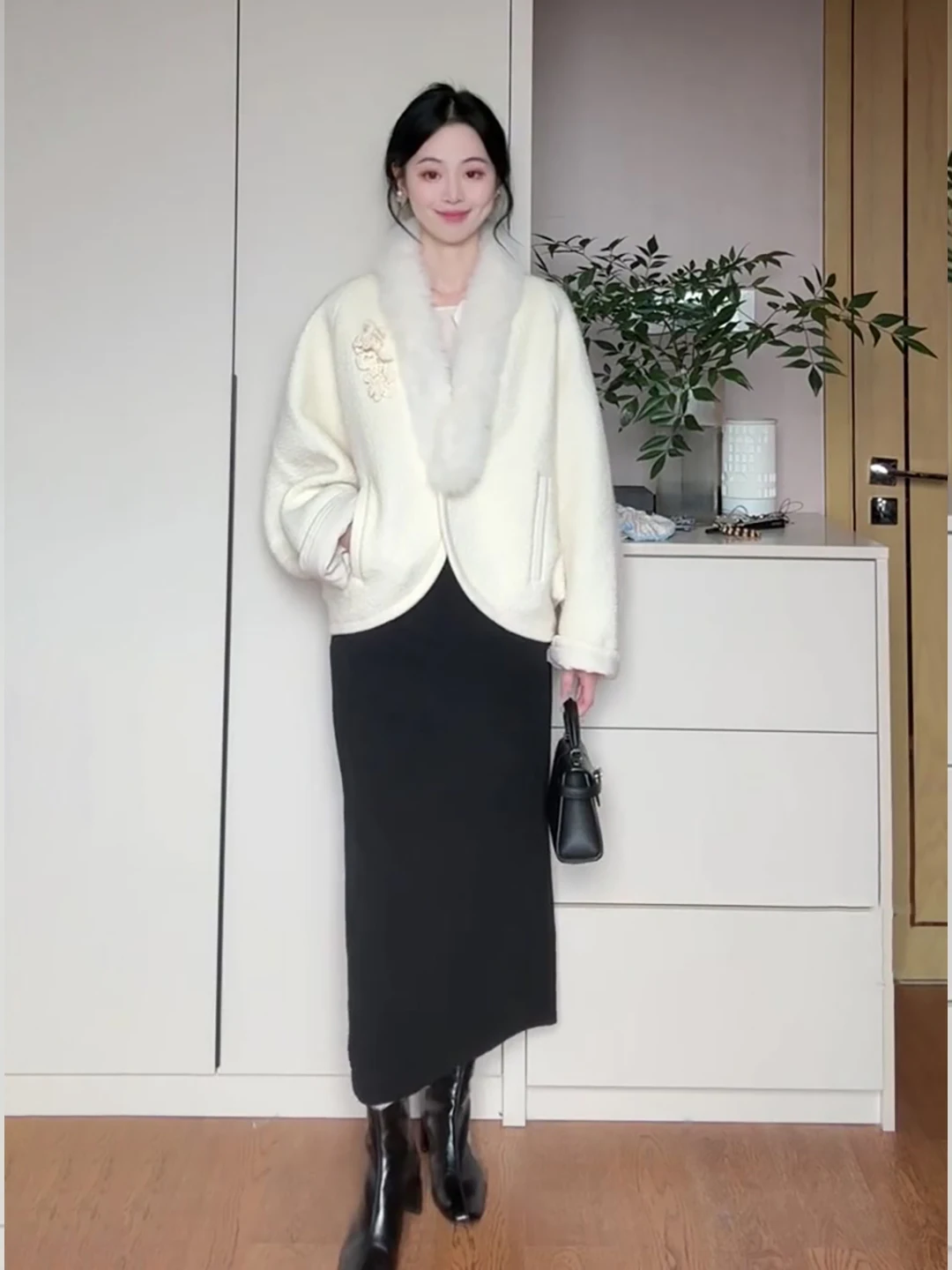 秋冬用の毛襟カーディガンとフレアスカートセット：おしゃれなマタニティー服の着心地と実用性を検証