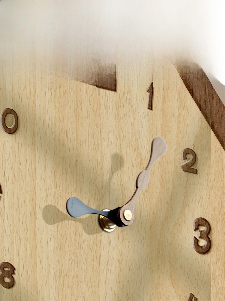 壁に時計を飾るなら、静音角型掛け時計が本当の「リズム」を届ける？