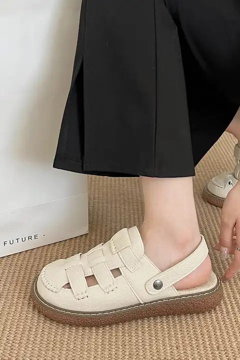 編み込みデザインの厚底ローマスタイルサンダル【女性用・夏用・外出向け】（セットアップ対応）