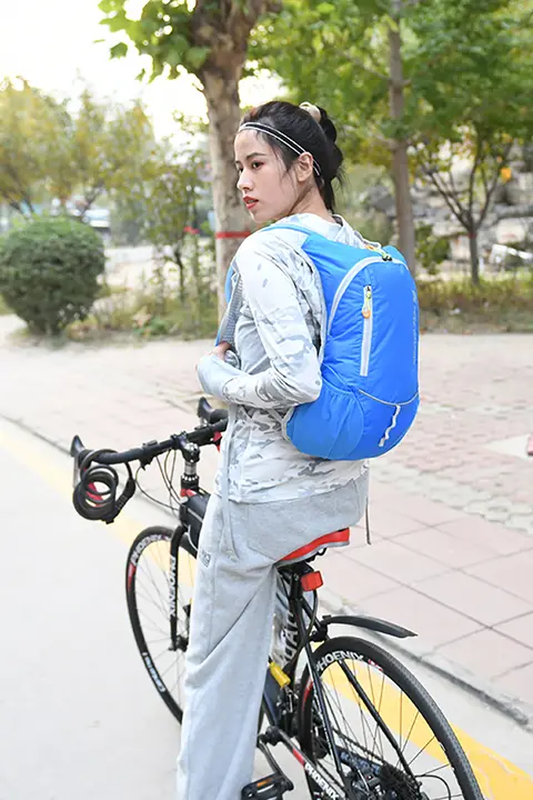 軽量透湿のハイドレーションバックパック【自転車・登山・ランニング用・デュアルショルダーストラップ】