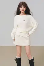 スラントショルダーのリブニットトップス【女性用・ボディラインにフィット・秋冬用】