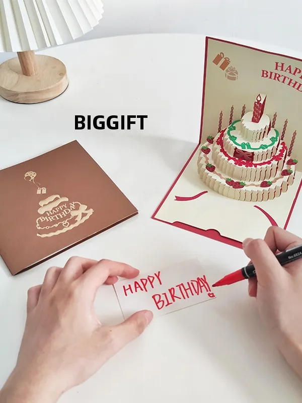 Happy Birthday カードにどんなものがおすすめ？インスタ風立体カードが「手作り」の楽しさを再発見する