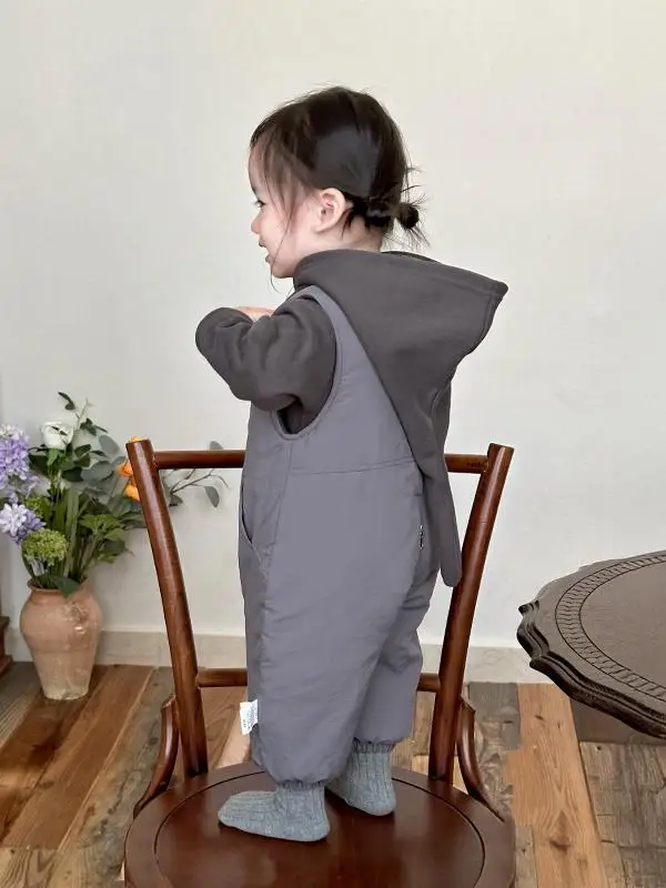 1歳 寝るときの冬服 どんなものいい？FADOBABYの連体衣が解決する3つの悩み