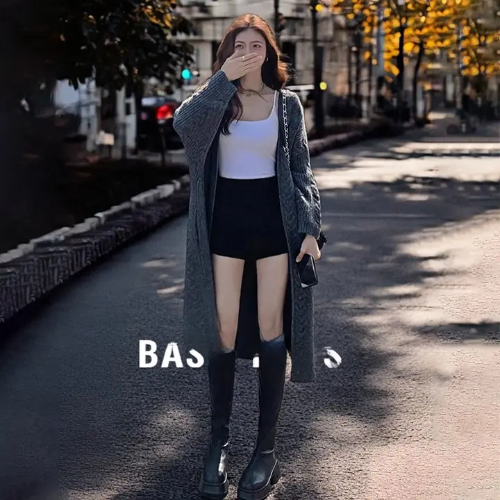 ショートパンツ レディース ブラック タイトフィット ハイウエスト Aライン 秋物 「Basic House」