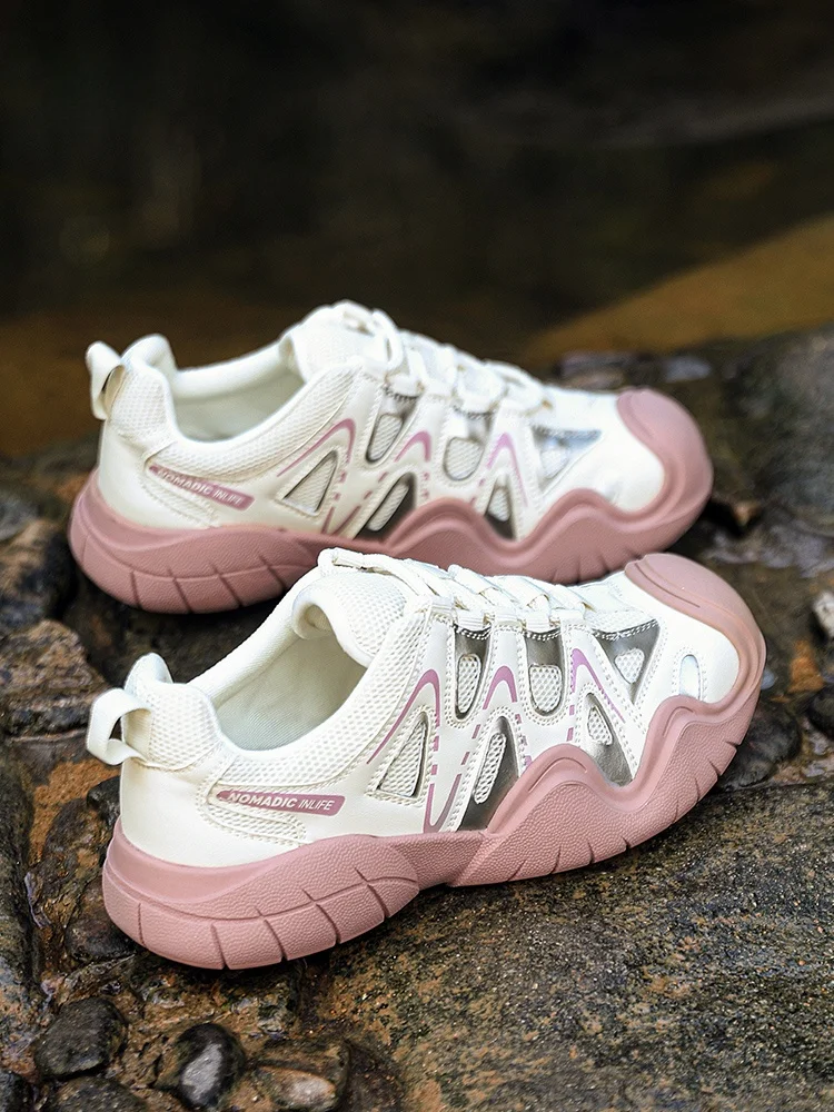 女性向けハイキングシューズ：Semir オートドア登山靴の実用性と性能解析