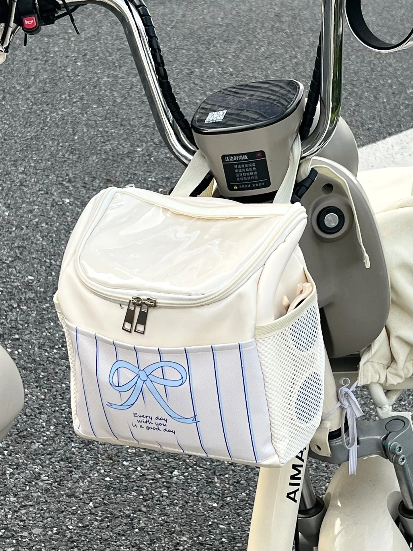 電動自転車用大容量フロントバッグ：マルチファンクションで通勤・サイクリングに最適な実用性を実証
