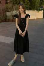 黒のフリルスリーブオフショルダーワンピース【Aライン・ウエストシャーリング・小柄向け】