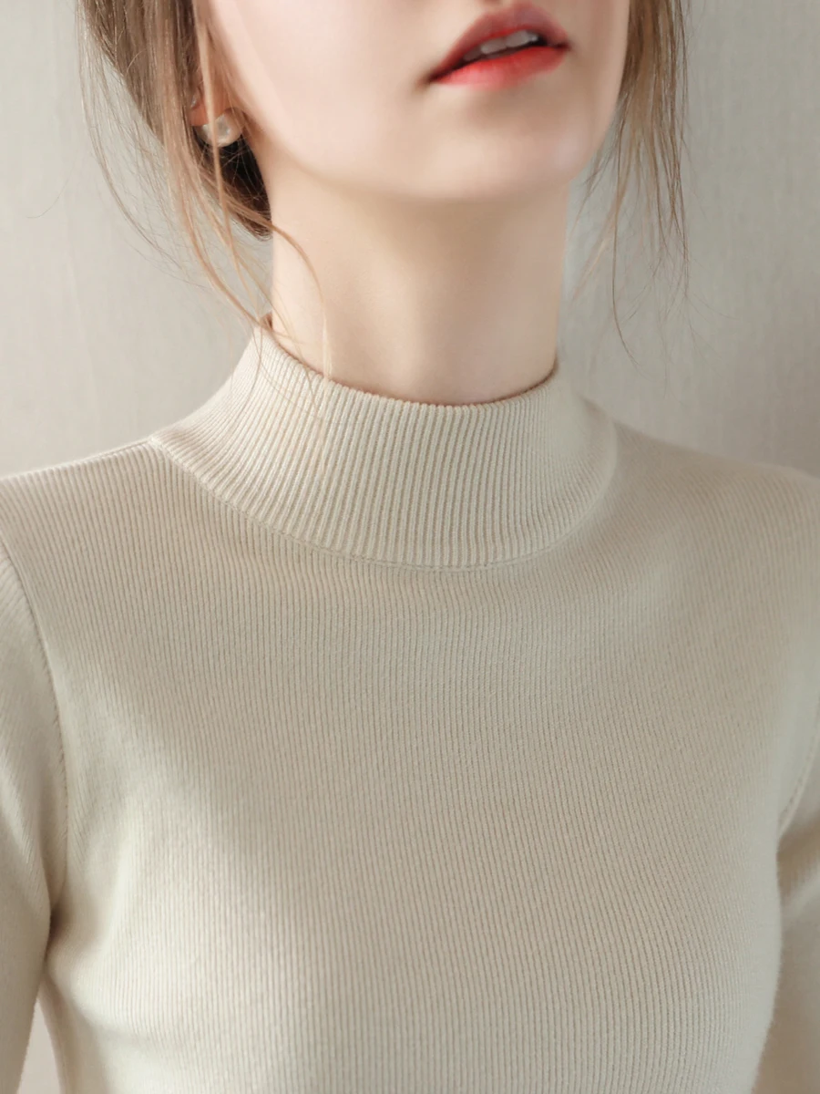 大人可愛い服 50代コーデ 完全ガイド｜ハイネックニットの着こなし術