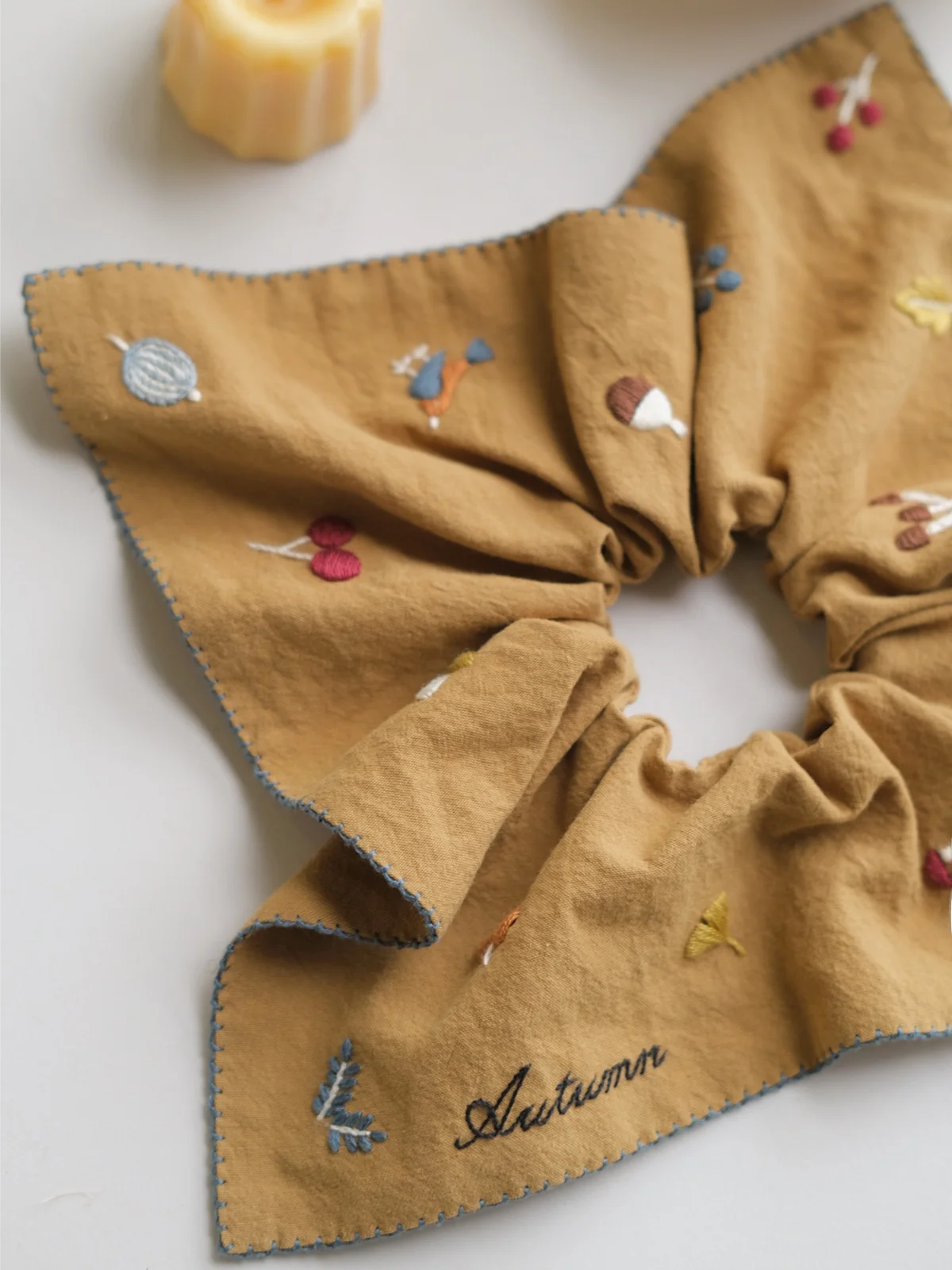 秋冬 DIY 手作り刺繍方形ヘアゴムの作り方と材料選びのガイド