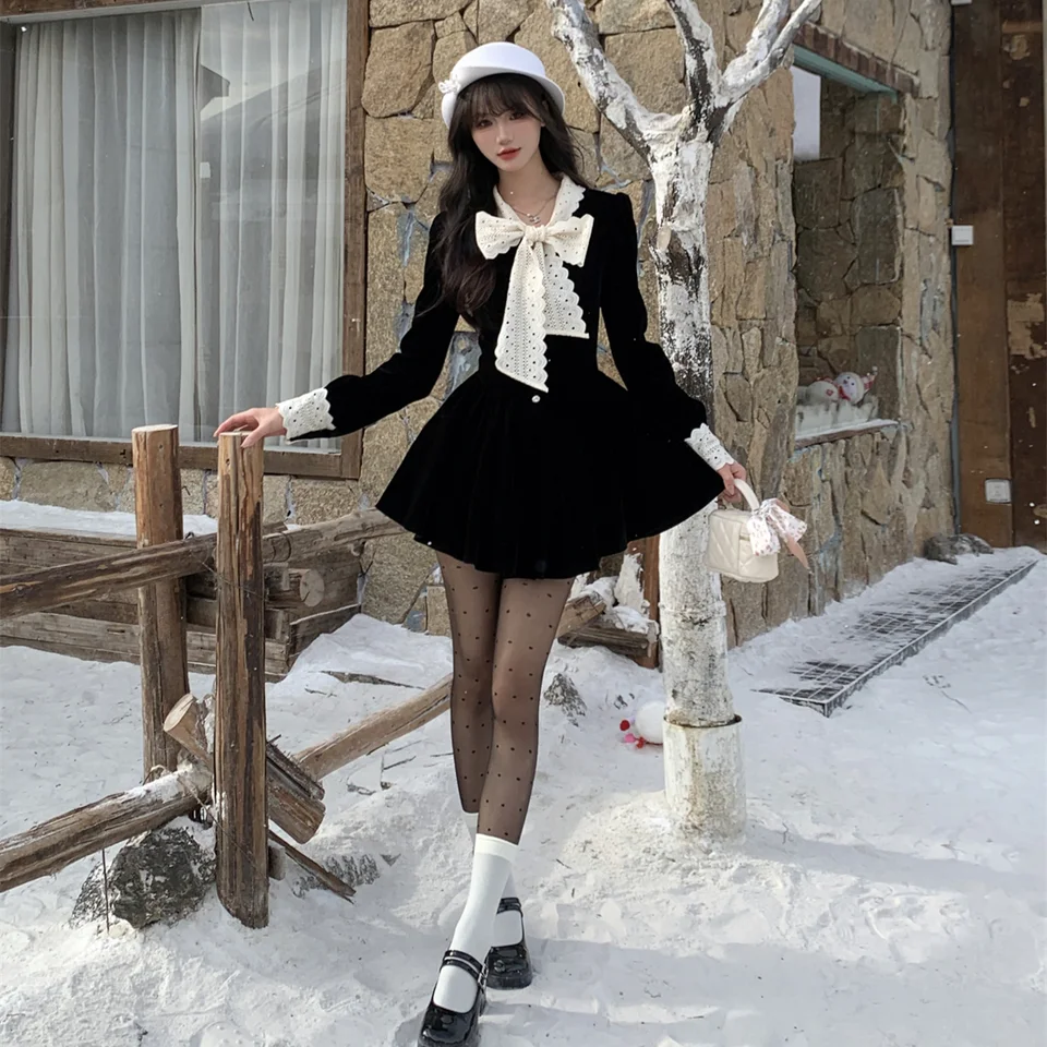 トリュフブラックシルクベルベットドレス【レースパッチワーク・プリンセススタイル・ヴィンテージ風】