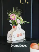 ユニークなデザインの陶器製フラワーヴェース【造花・乾燥花・インテリア装飾用】