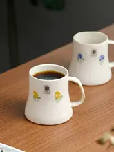 美濃焼の千日草デザインマグカップ【手作り・陶器製・花柄】