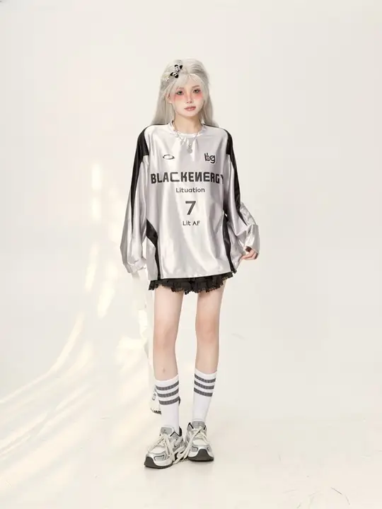 長袖Tシャツ トップス レディース シルバーサテン パッチワーク レタープリント 丸首 オーバーサイズ アメリカン風 ルーズ 春夏 薄手