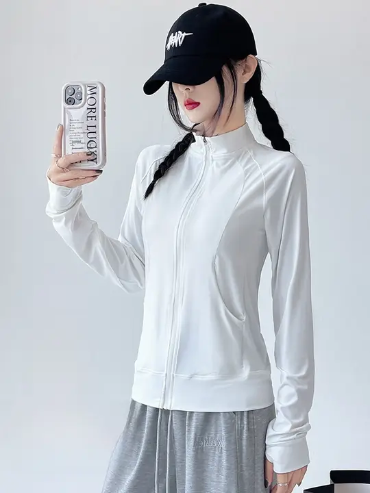 フィットしたUVカット効果のある氷絲ヨガウェア【アウトドア用・長袖・快適なストレッチ】