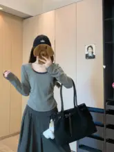 シンプルデザインのUネック長袖トップス【女性用・秋冬・ウエストシェイプ・重ね着対応】（セットアップ対応）