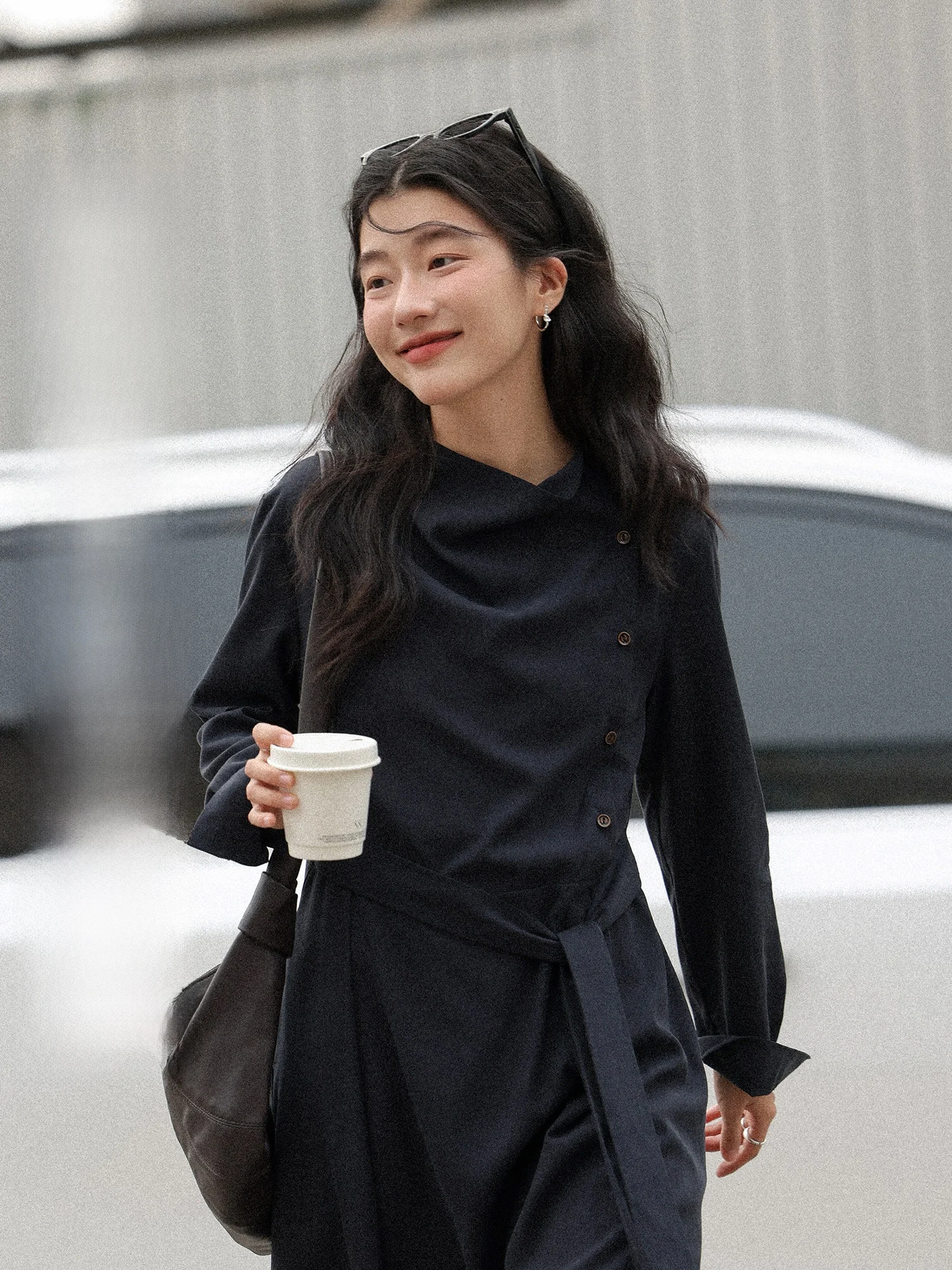 おしゃれ作業着女性着こなしのコツは？3選で効率的で上品な日常を築く