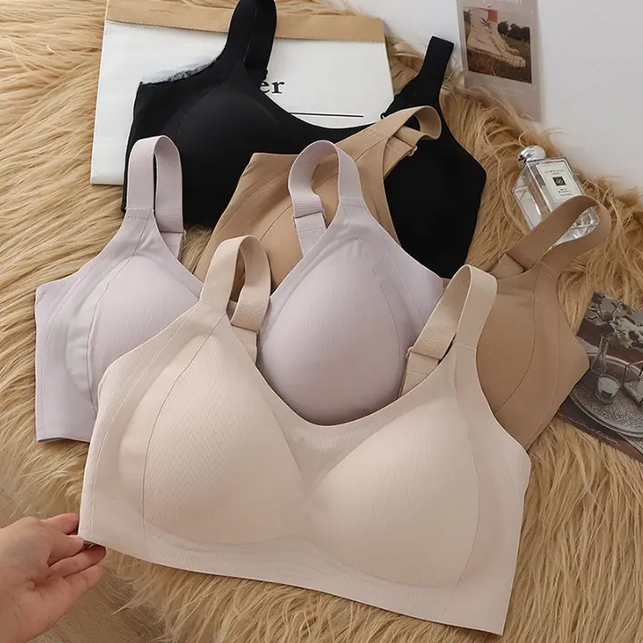 大きいサイズのブラジャー【ノンワイヤー・フルカップ・調整可能】