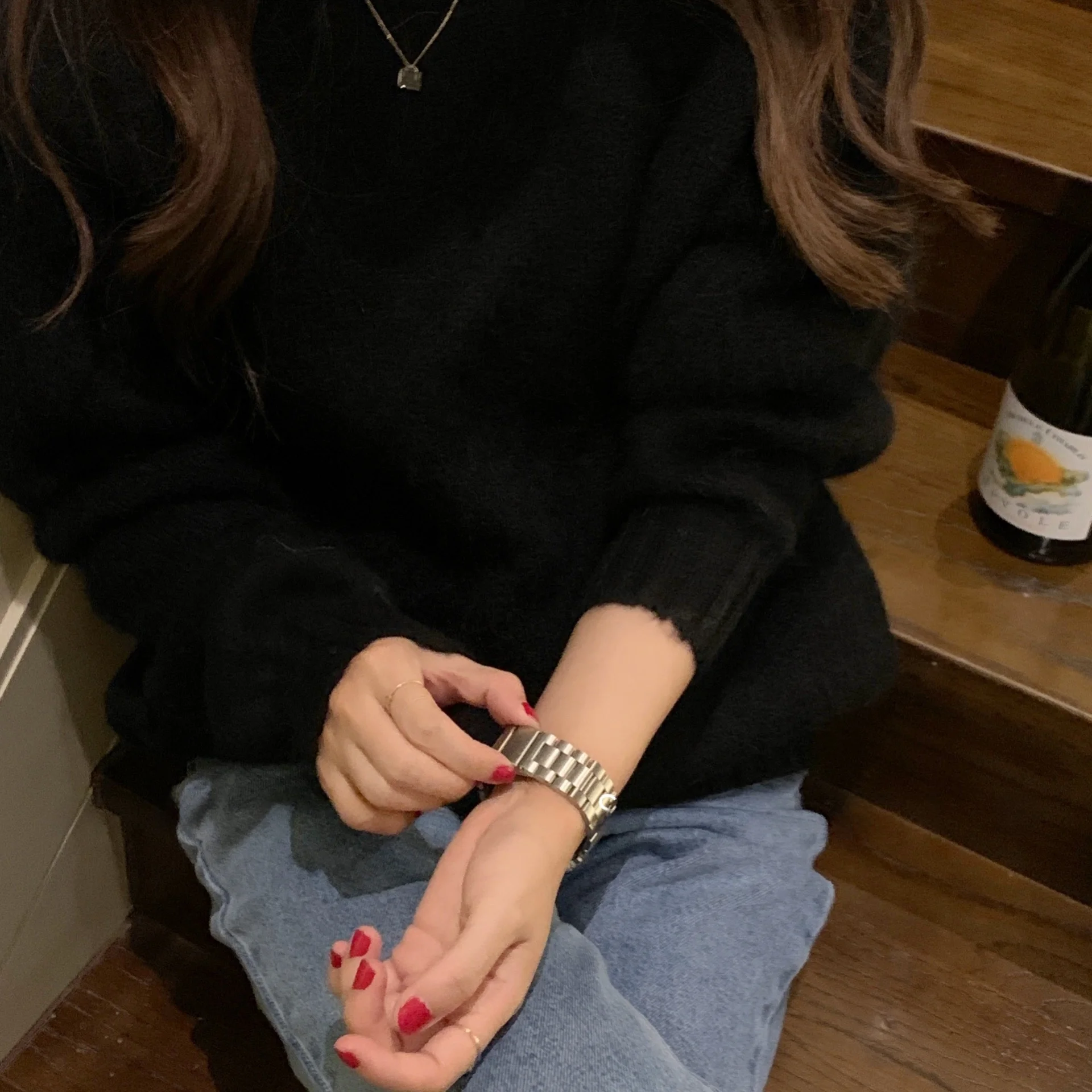 20代の女性が仕事で着用したい、シンプルで実用的なビジネス時計は？