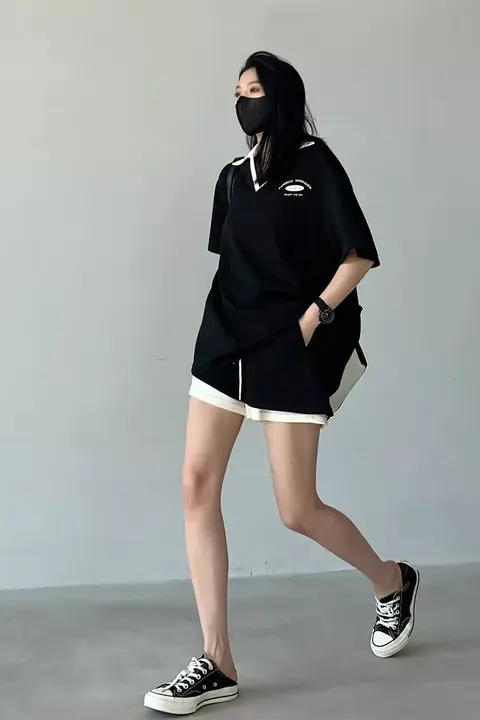 フィットの夏用運動ウェア【短袖・Vネック・ショートパンツ・ゆったりシルエット】（セットアップ対応）
